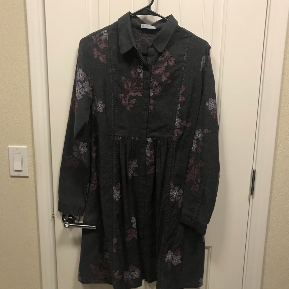 Grey dress with embroidery